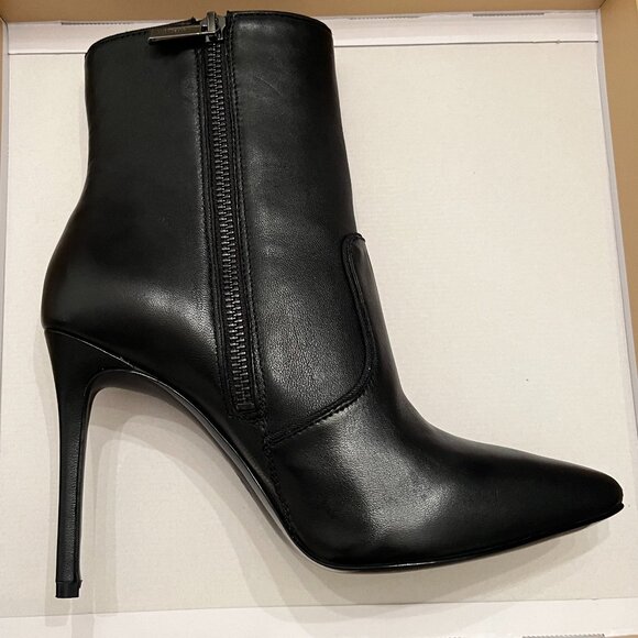 Michael Michael Kors Blaine Black Leather Booties Size 6 - Picture 3 of 16